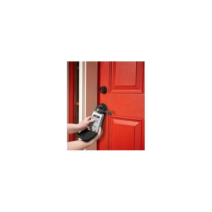Master Lock 5420EURD Cassetta di Sicurezza con Combinazione a 4 Cifre Grillo Regolabile per Porte Recinzioni e Cancelli colore Nero