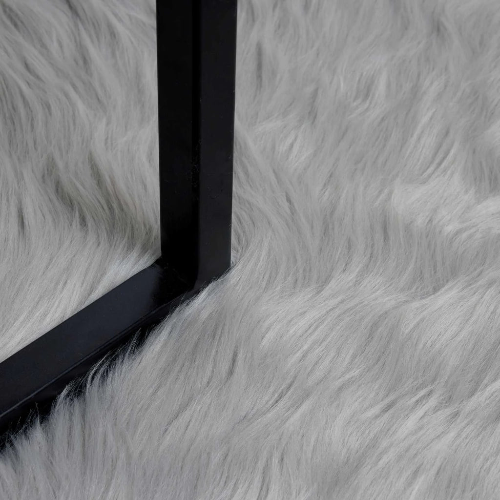 Tappeto in finta TAFALLA | Tappeto del soggiorno Grigio 80 x 200 cm Poliestere
