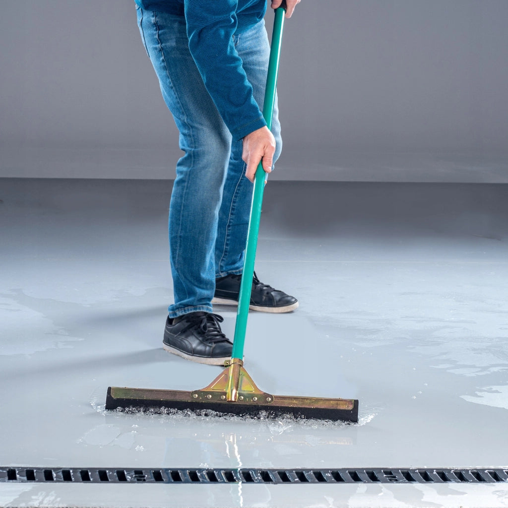 KADAX Raccoglitore d'acqua per pavimenti in gomma, spingischiuma con manico, 55 cm