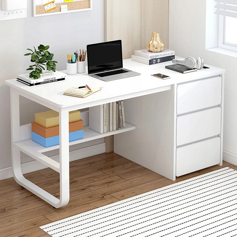 Scrivania per computer per ragazzi bianca in stile scandinavo con ampi ripiani 100 cm