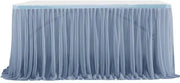 Tavolo con tovagliolo blu di Tule per feste e matrimoni
