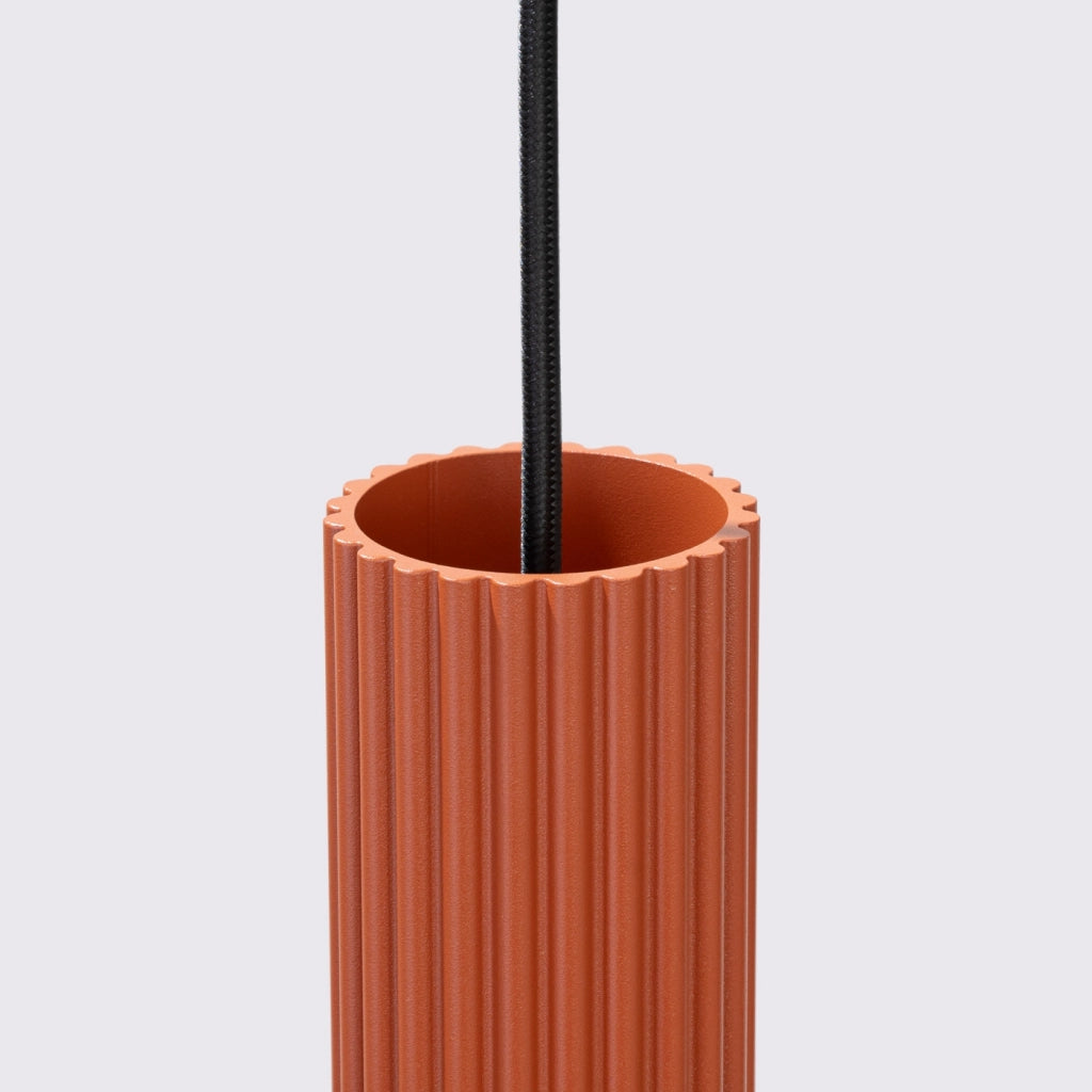 Lampada a sospensione KARBON 3P rosso ocra