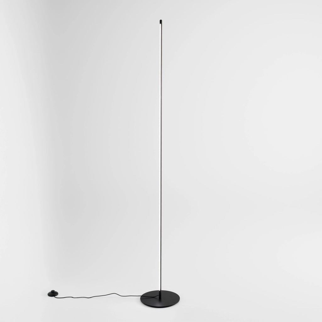 Ebony P/T Lampada da terra dimmerabile 28W LED 950lm 3000K in alluminio nero opaco - Gea Luce