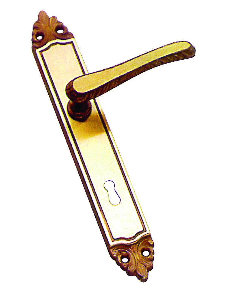 MANIGLIA ATHENA CON PLACCA QUADRO 8  foro Patent - dist. 90 4.00 pz