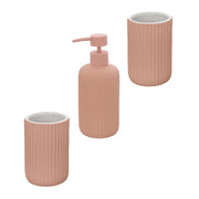 Set accessori bagno in ceramica rosa con dispenser sapone e due portaspazzolini Spring