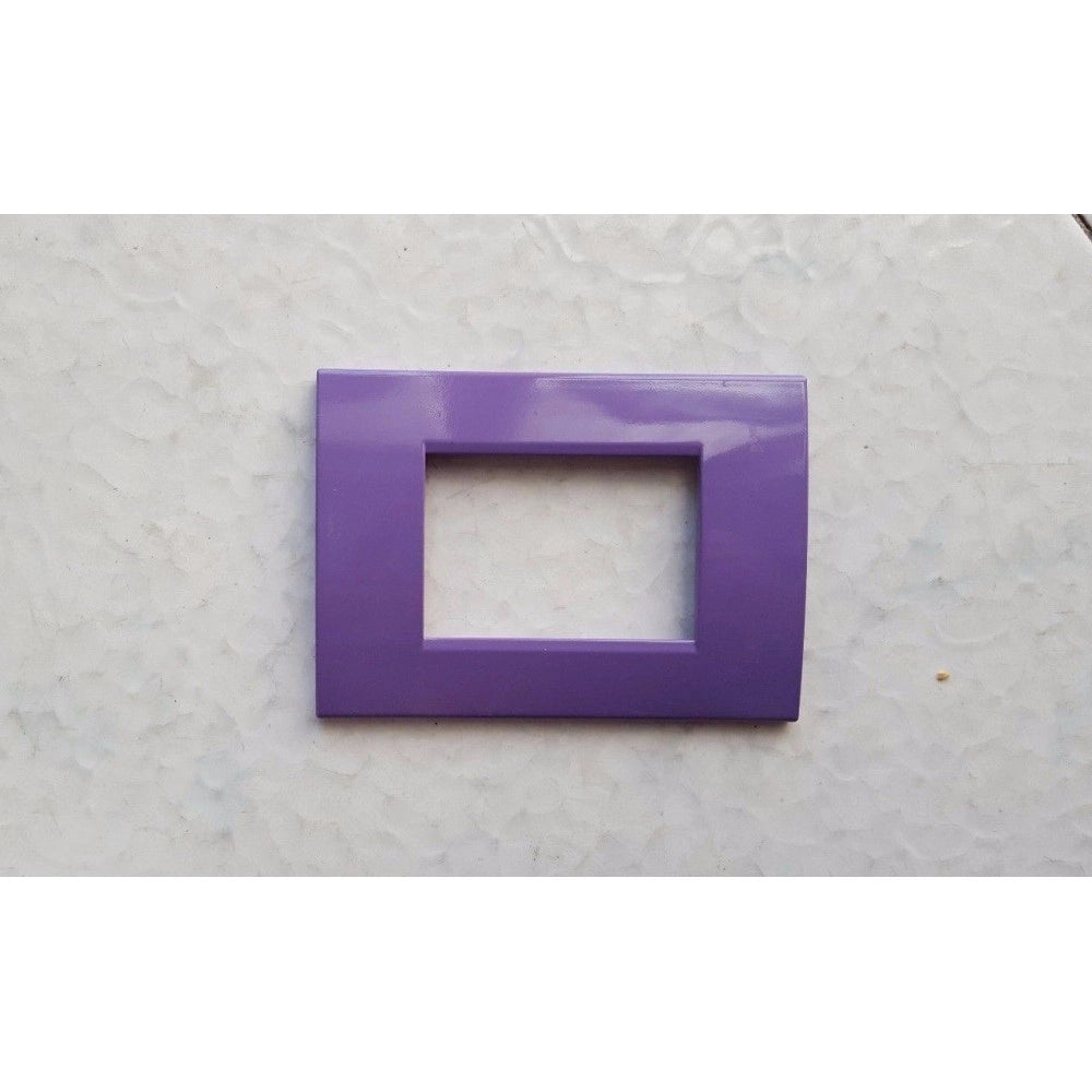 Trade Shop - Placca Placche Placchete Compatibili Living Light In Abs 3 4 7 Posti Colorate - Viola -3 Fori     -