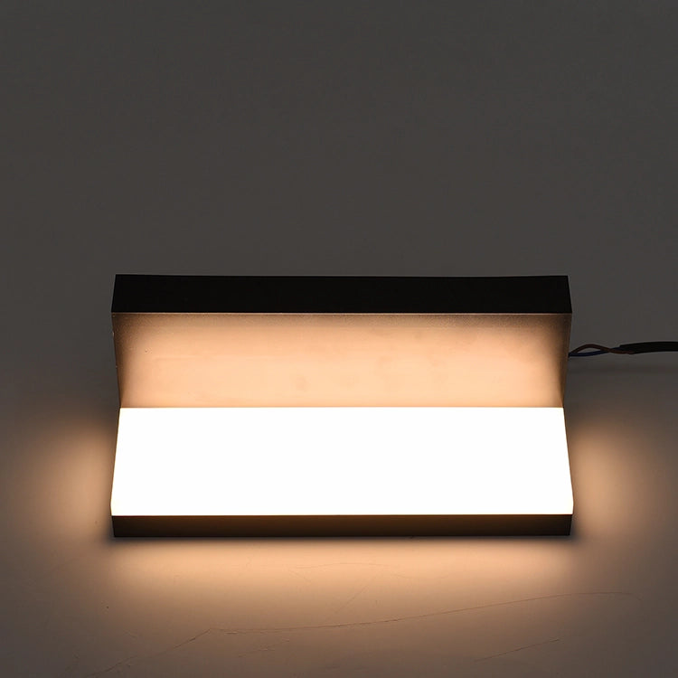 LAMPADA LED DA PARETE PER ESTERNO IP54 LUCE CALDA 3000K - IDEALE PER FACCIATE ESTERNE E GIARDINI