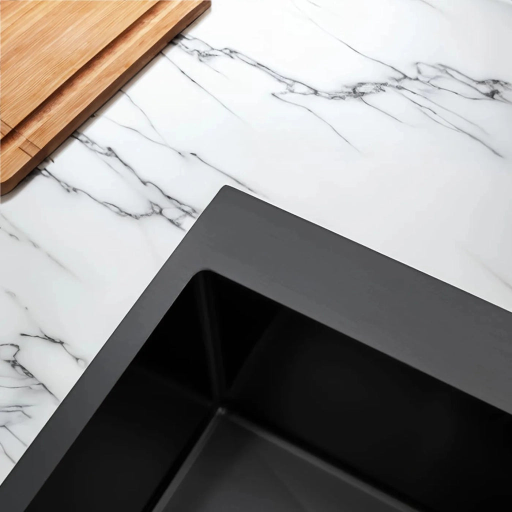 Lavello In Acciaio Leo 40 Black con rubinetto da cucina