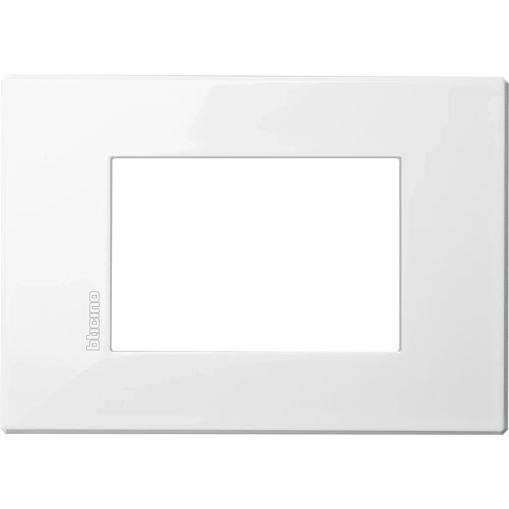 Bticino Axolute Air  - Placca 3 Moduli Bianco HW4803HD