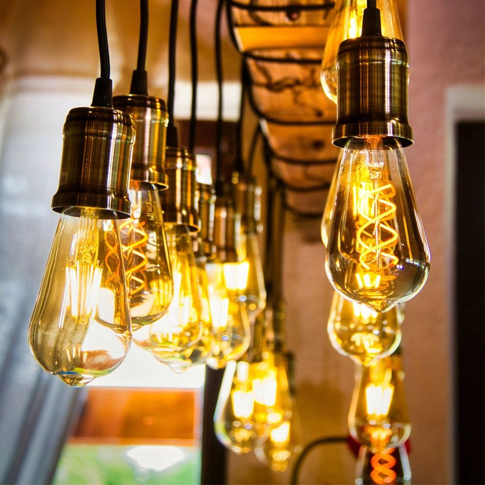 Lampadina LED dimmerabile ambra ST64 4W E27 2200K Videx