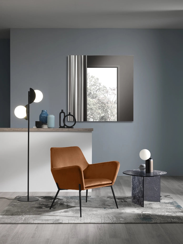 Poltrona Gin in Velluto Caramello con Struttura in Metallo Nero Opaco - Design Moderno e Contemporaneo per Area Living 70x71,5x79 cm