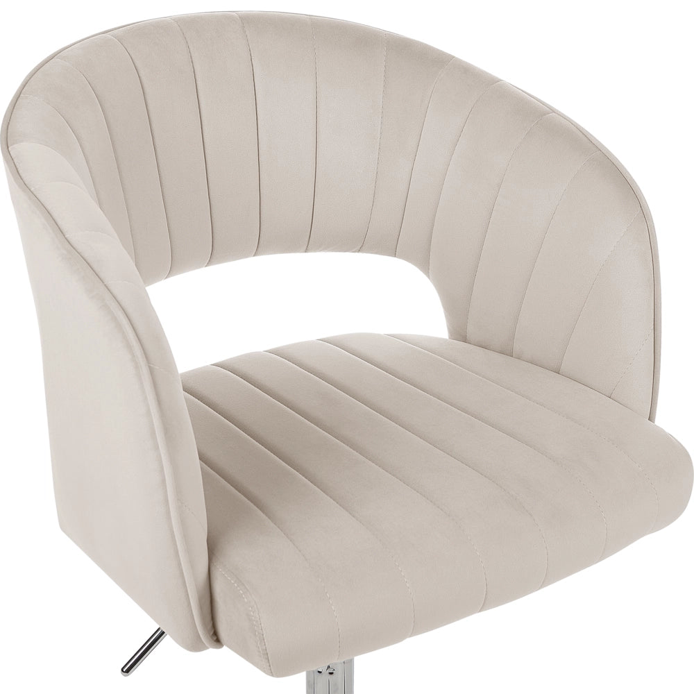 Sedia girevole da ufficio in velluto beige regolabile in altezza e con schienale imbottito