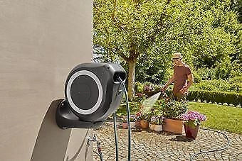 Gardena 18612-20 RollUp M Avvolgitubo Automatico da Parete con Tubo 20 m Diametro 11 mm colore Nero Blu Grigio