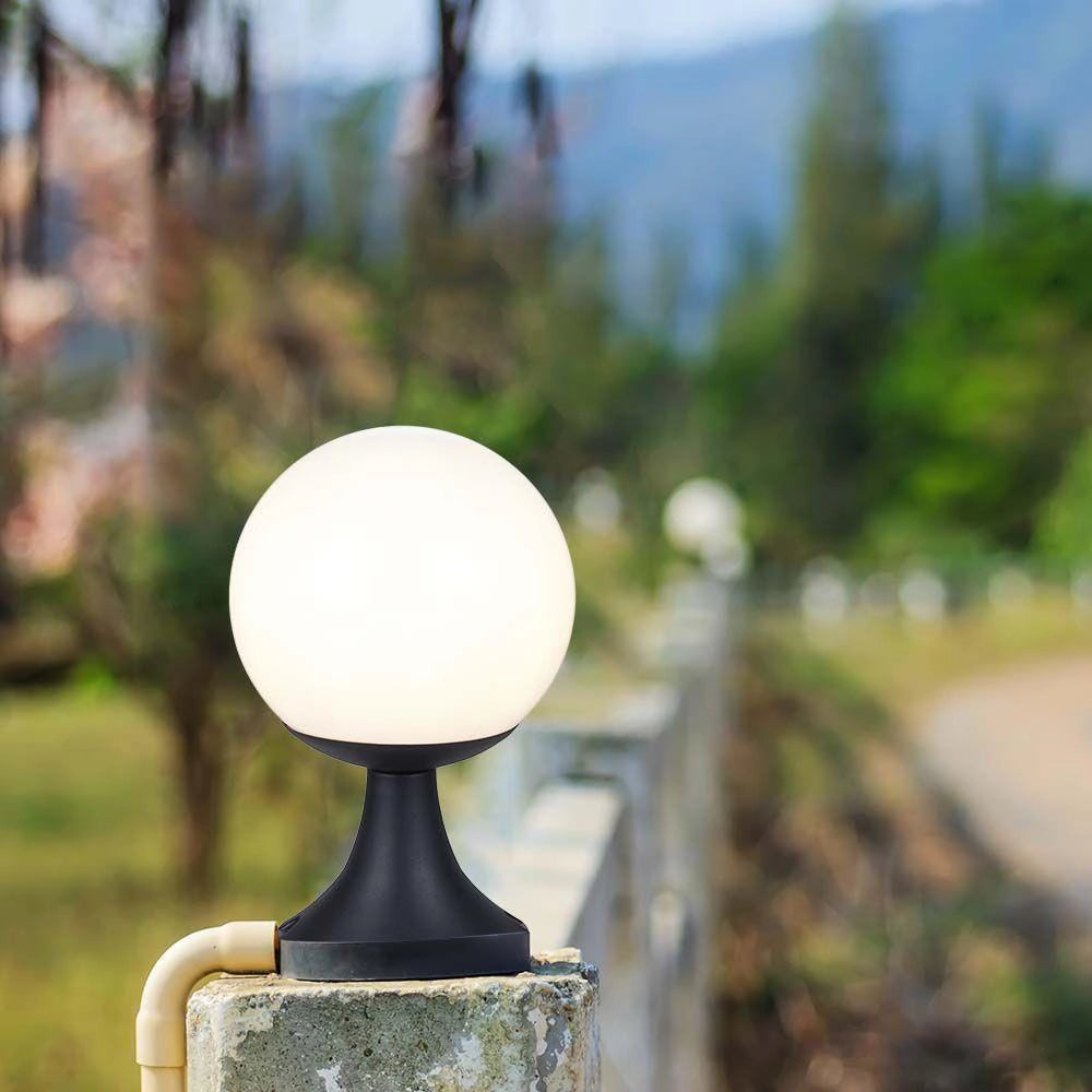 Lampada da esterno a piantana sfera bianca V-TAC E27