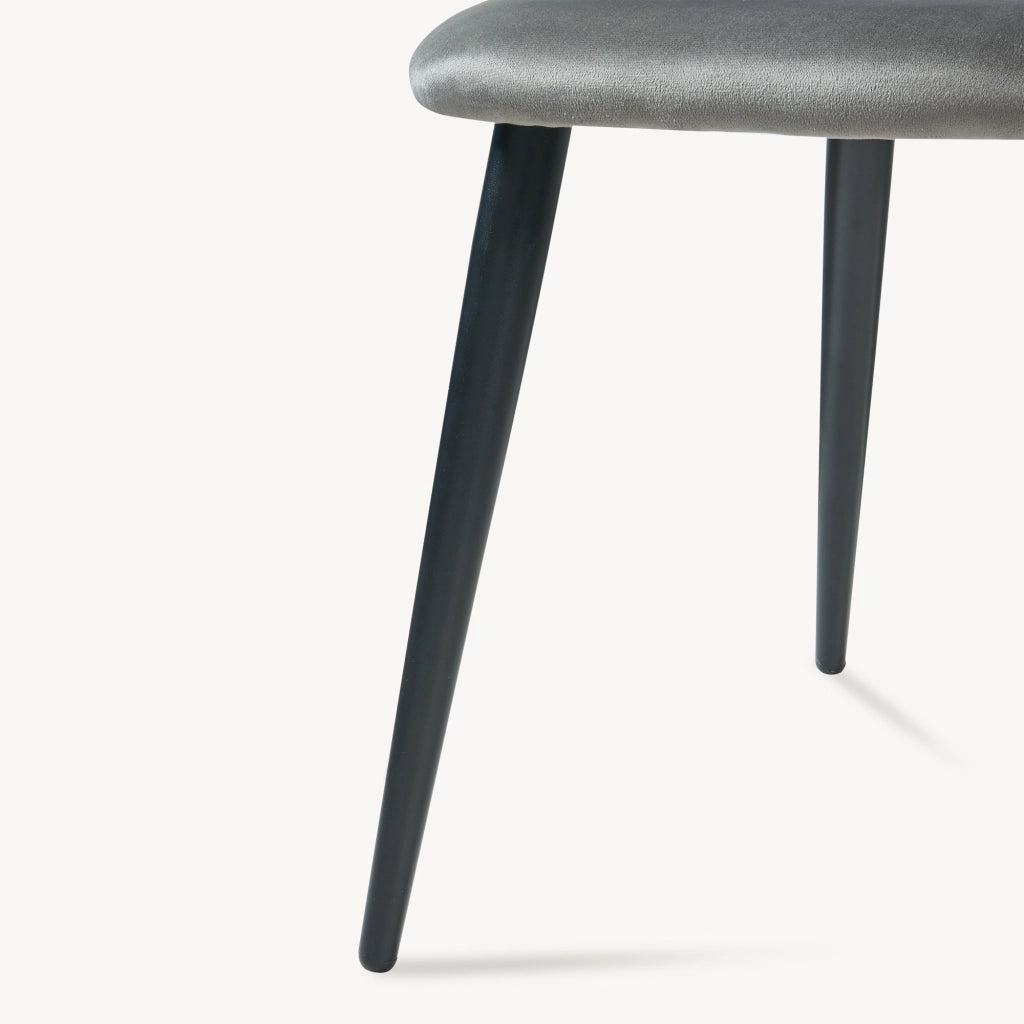 Set Karijoki di 6 Sedie Imbottite da Sala Pranzo Effetto Velluto - Grigio / Nero [en.casa]