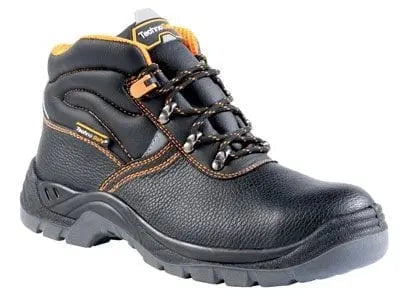 Scarpa in pelle s1p alta tg (37 a 47) Size: 37