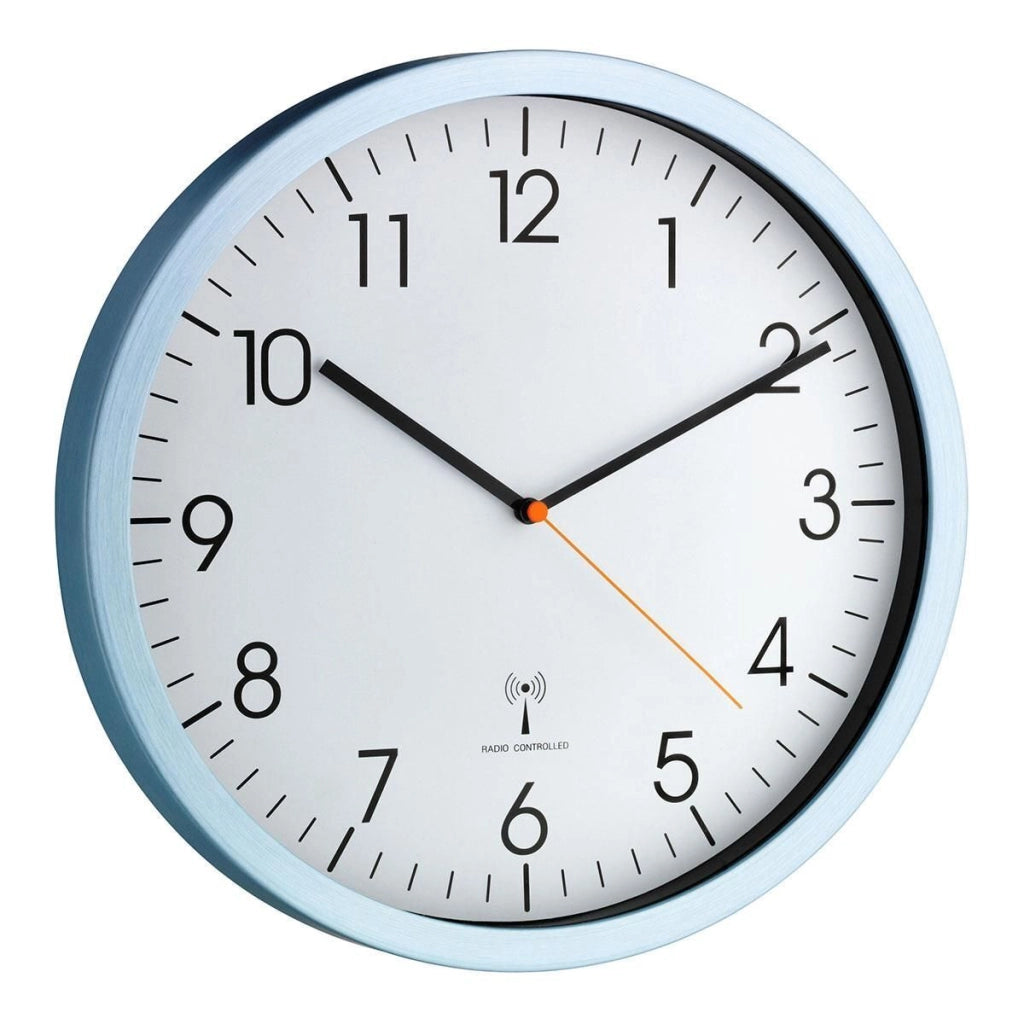 TFA-Dostmann 60.3517.55 Orologio da Parete Radiocontrollato DCF-77 Movimento Sweep Silenzioso Quadrante Bianco Cornice in Alluminio colore Blu