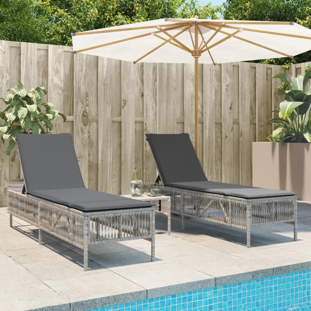 Lettino Prendisole 2 pz con Cuscini Grigio Chiaro in Polyrattan 3261601