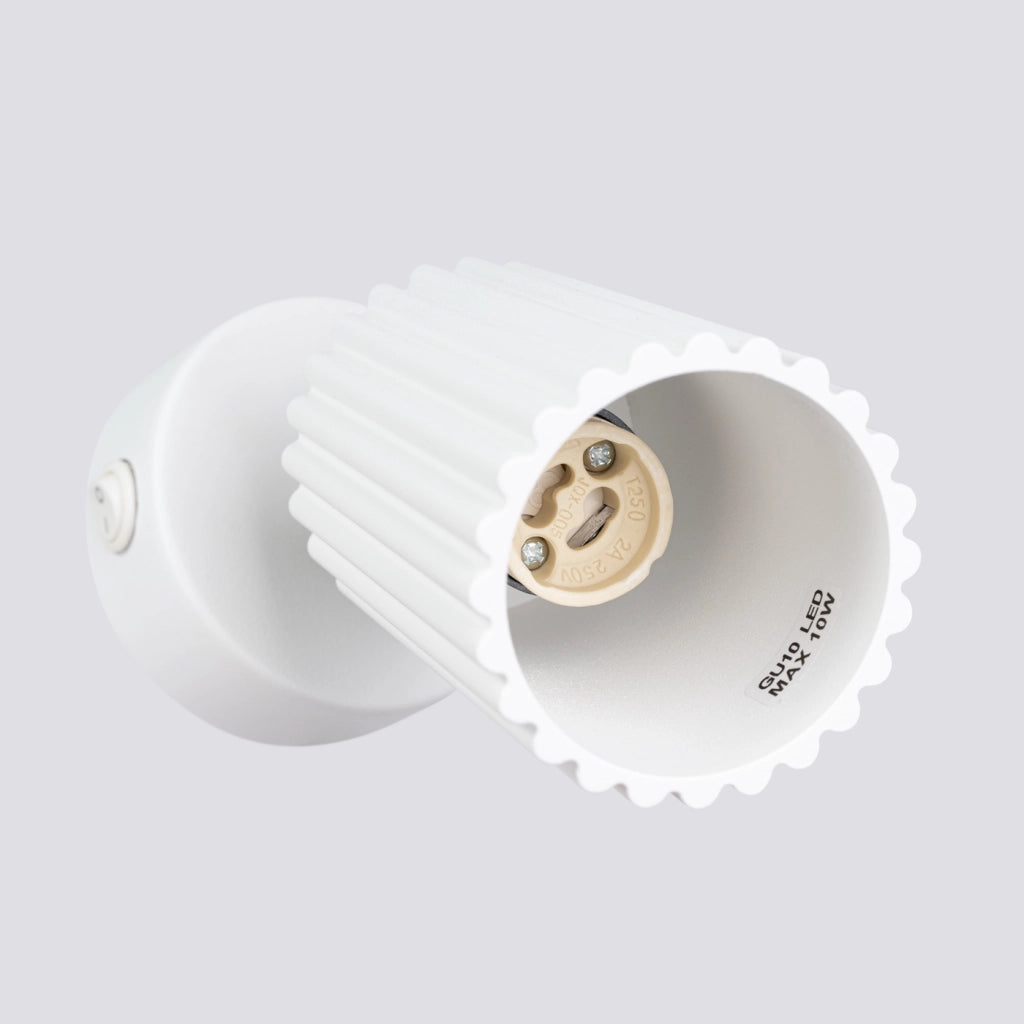 Lampada da parete KARBON bianca con interruttore