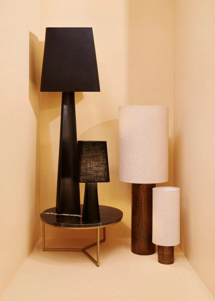 Lampada da Tavolo con Base in Metallo e Paralume in Cotone - SAKURA