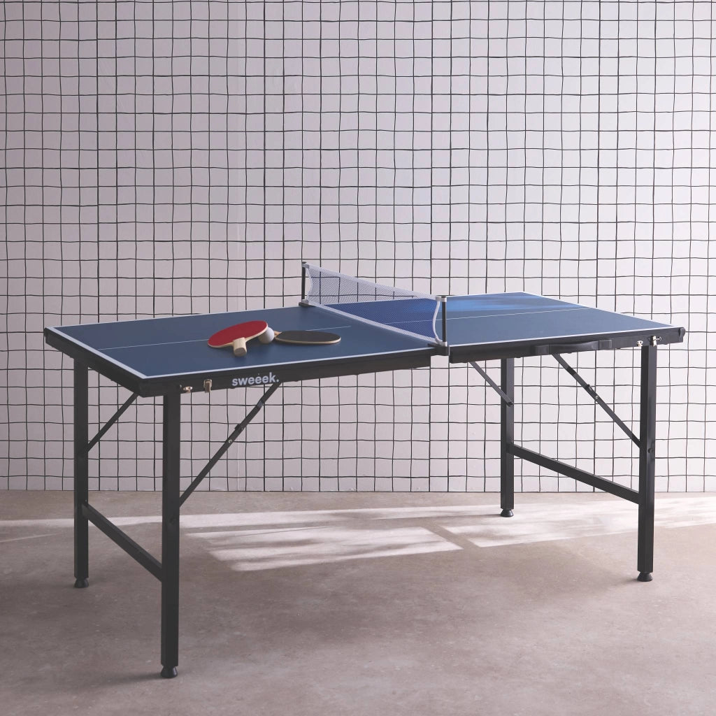 Mini tavolo da ping pong pieghevole per interni con 2 racchette e 3