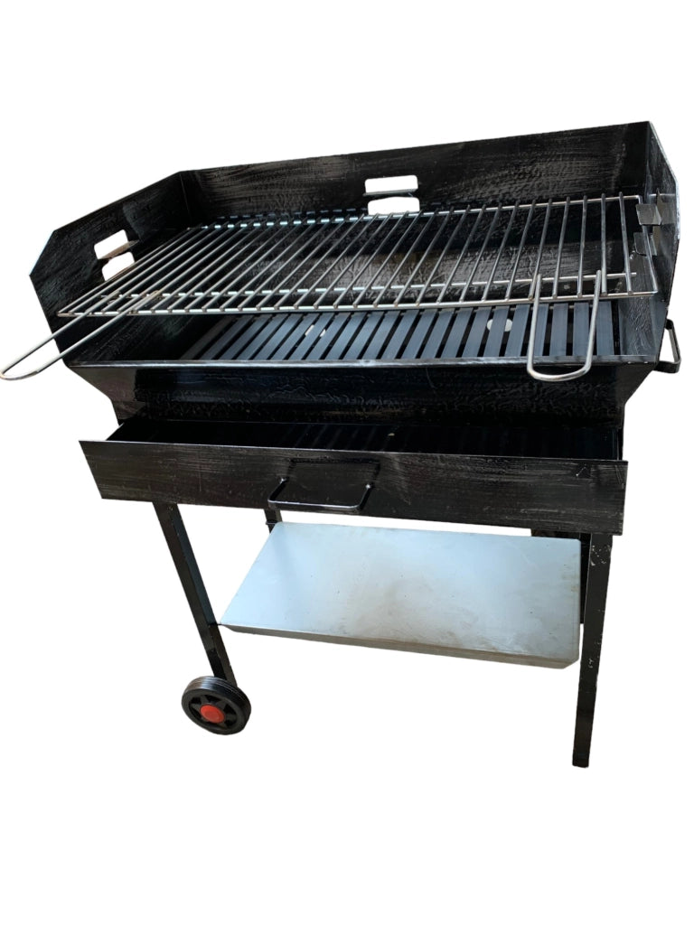 Barbecue a Legna e Carbonella in Ferro, con Ruote, Regolabile su 2 Altezze, Griglia in Acciaio, Ripiano poggia utensili 50x38cm