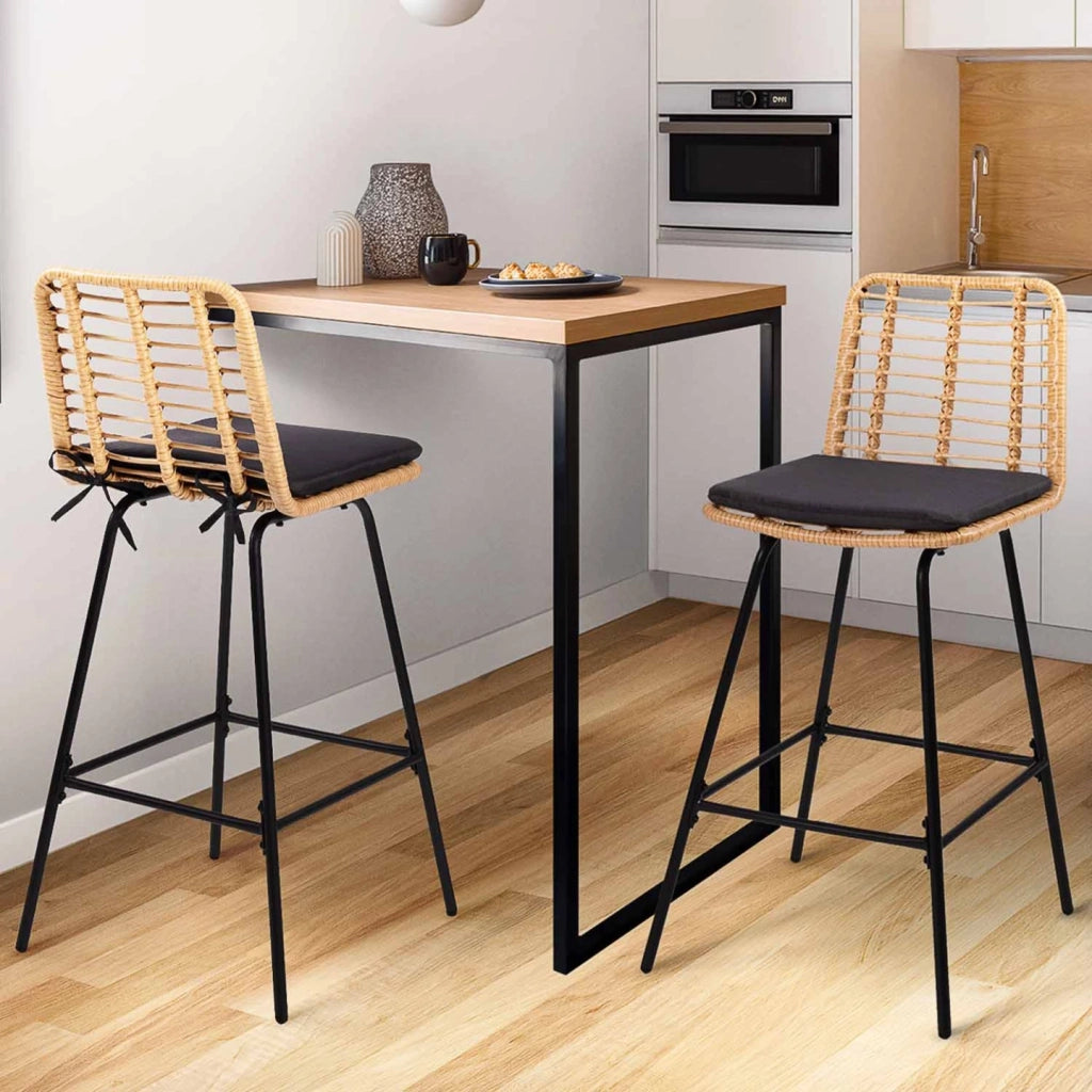 IDMarket - Set di 2 sgabelli da bar SUMMER in rattan con gambe in metallo nero