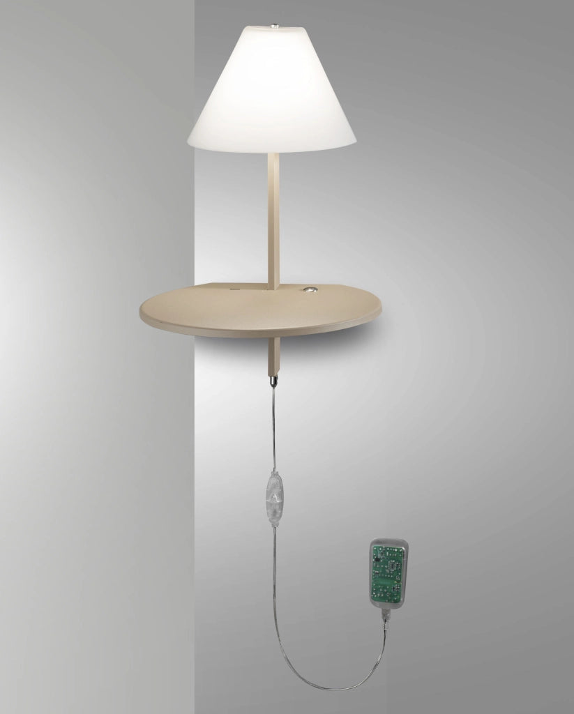 Lampada da Parete Goodnight in Metallo e Vetro Soffiato, Colore Tortora/Beige, 8W LED 3000K, Classe di Isolamento 2, Regolazione a Pulsante
