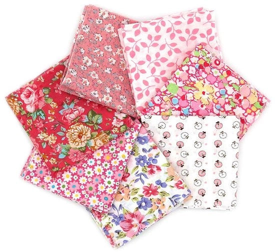 Pakchet di stoffa Patchwork - 7 pezzi - 50 x 50 cm - Cotone con diversi disegni - Progetti creativi - Tinta rosa