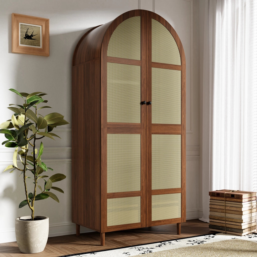 Armadio moderno con porte curve, barra appendiabiti e cassetti, colore noce