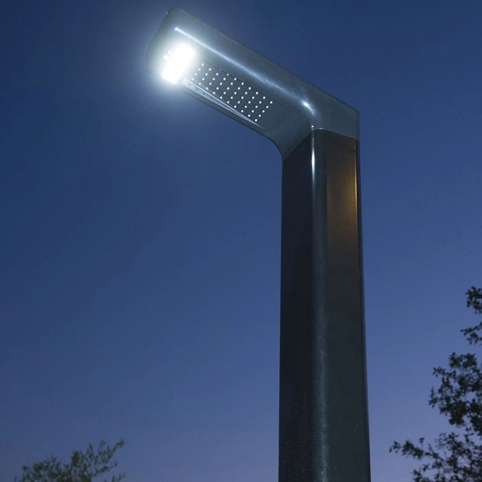 Doccia solare per giardino SOLARIS PREMIUM LED 35 LITRI in alluminio e PVC con lavapiedi