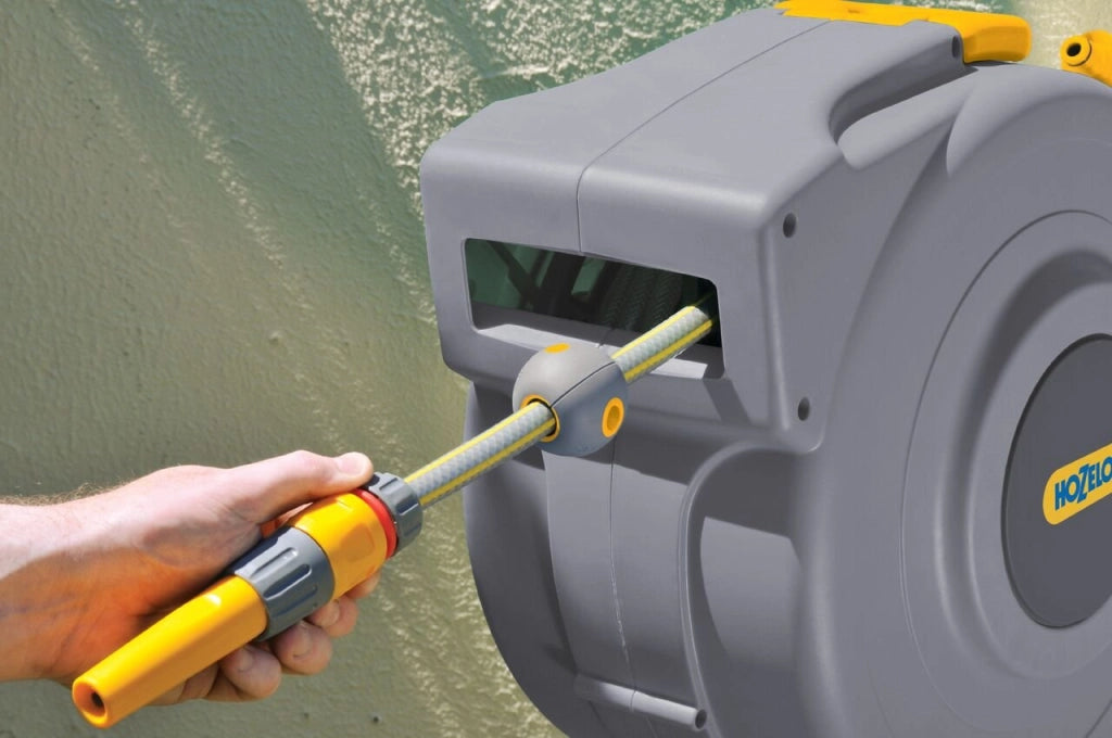 AVVOLGITUBO A MURO 'AUTO REEL' mt. 20 - c/ stivaggio accessori  - HOZELOCK