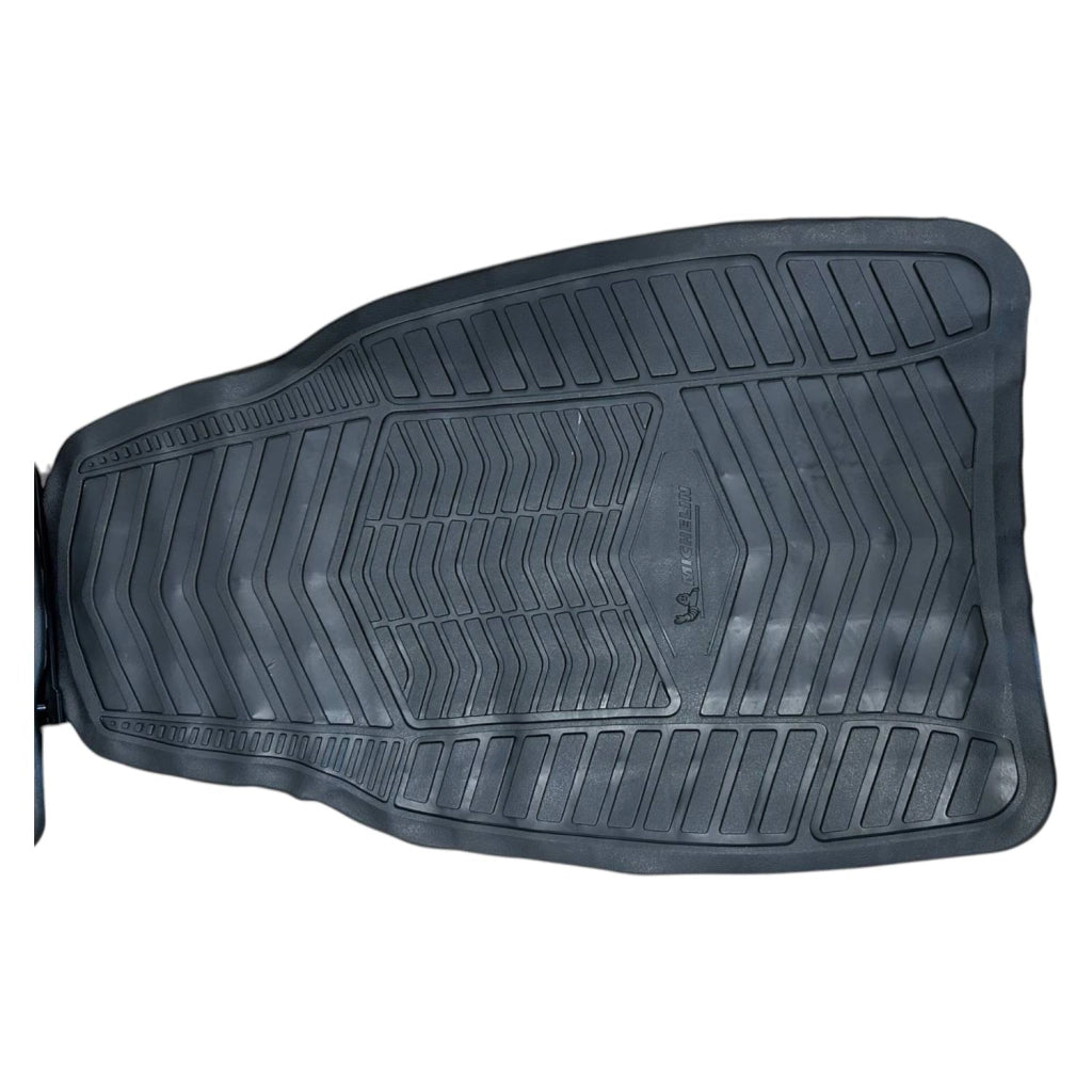 SET DI 4 TAPPETI PER AUTO UNIVERSALI MICHELIN