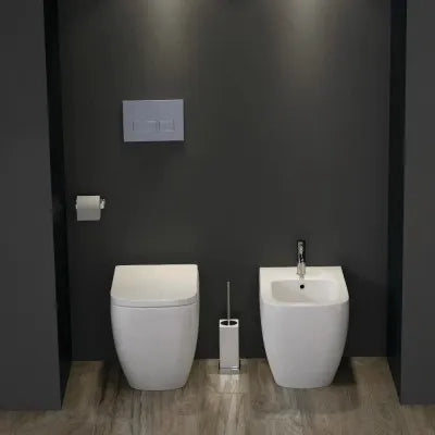 Copriwc originale per wc filomuro Rak Caroline modello avvolgente