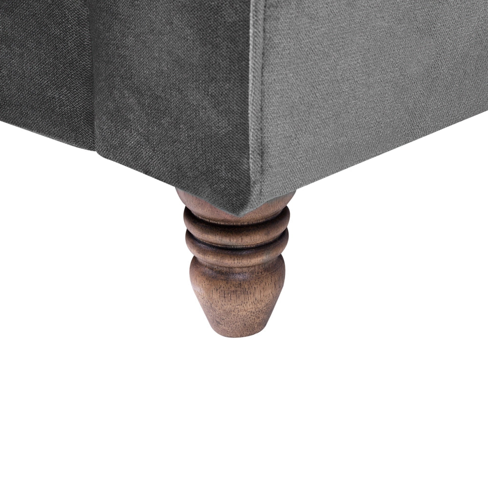 Divano con 6 cuscini Rivestimento in velluto grigio Gambe in legno chiaro 2 posti