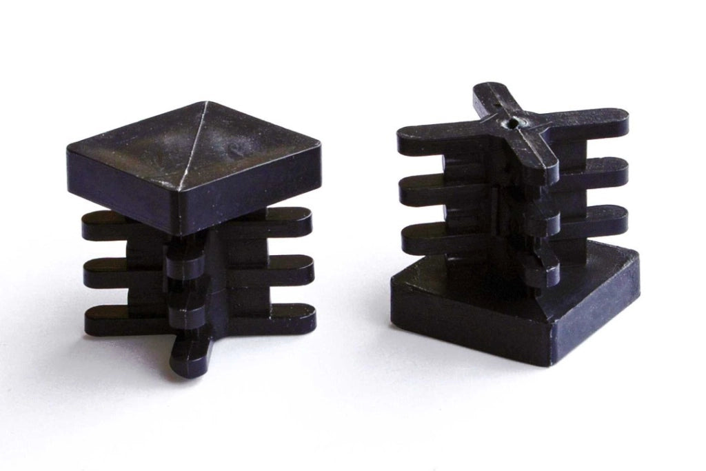 Puntale Alettato 40X40 Nero Pezzi 4 - Masidef