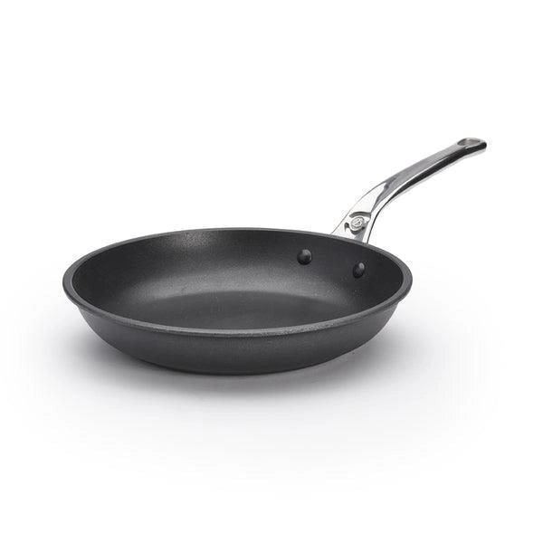 DE BUYER 830028 Choc Extreme Padella Antiaderente in Alluminio Pressofuso Diametro 28 cm Forno e Induzione Colore Nero