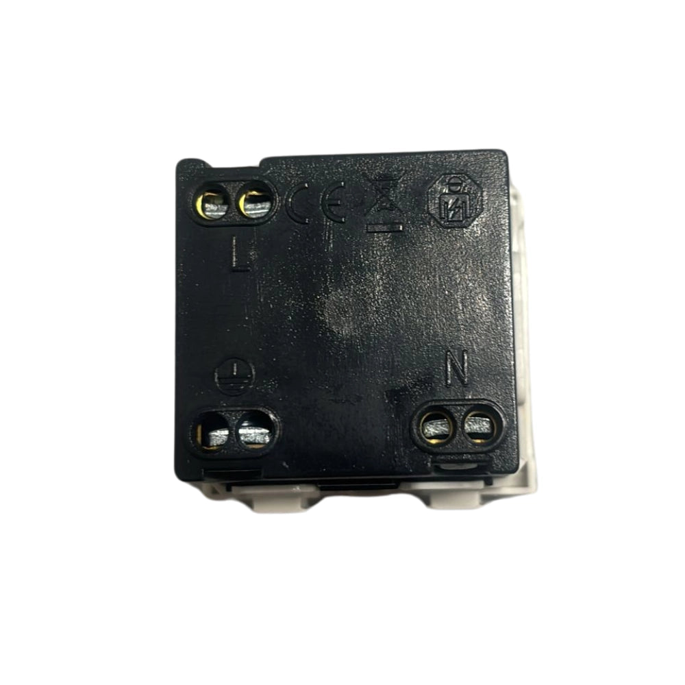 Biesse connettore bipasso schuko 2p+t 10-16a compatibile con serie bticino matix