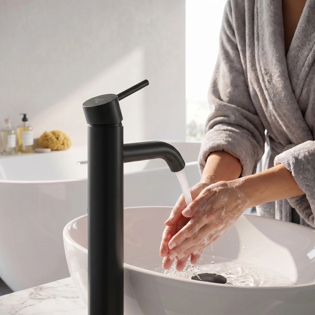 Rubinetto lavabo alto da appoggio miscelatore bagno nero VERTI