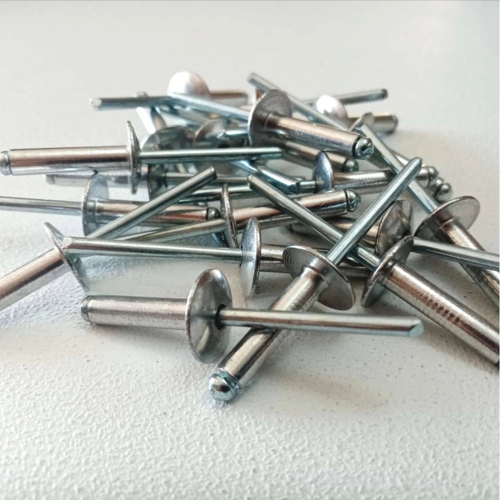 Rivetti alluminio / acciaio 4,8x20mm - 100pz testa larga modello a strappo