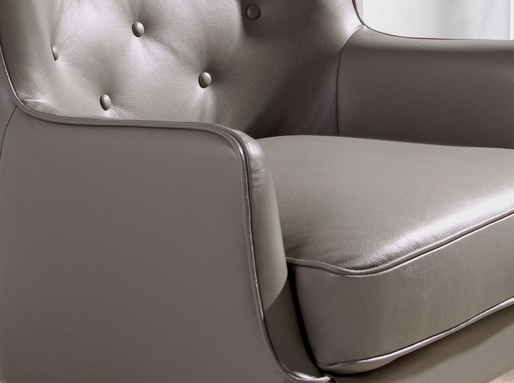 Poltrona Chester in pelle grigio scuro