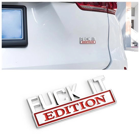 Etichetta auto 3D progettata - Sticker universale - Fissaggio incollaggio - Forma a zigrinatura - Leggero - Dimensione perfetta 8 cm x 3 cm - Etichetta auto