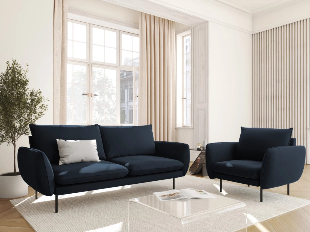 Cosmopolitan Design - Poltrona "Vienna" in velluto blu scuro 