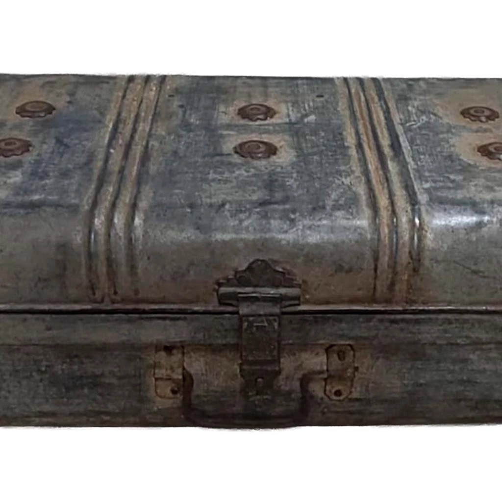 Valigia artigianale in metallo, 67x37x25h cm