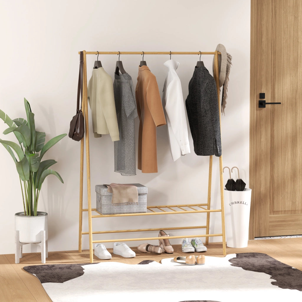 Appendiabiti con scaffale per scarpe ¨C Minimal ¨C in legno naturale