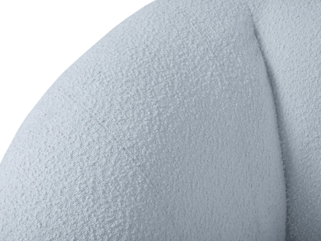 Cosmopolitan Design - Poltrona "Essen" in bouclé azzurro 