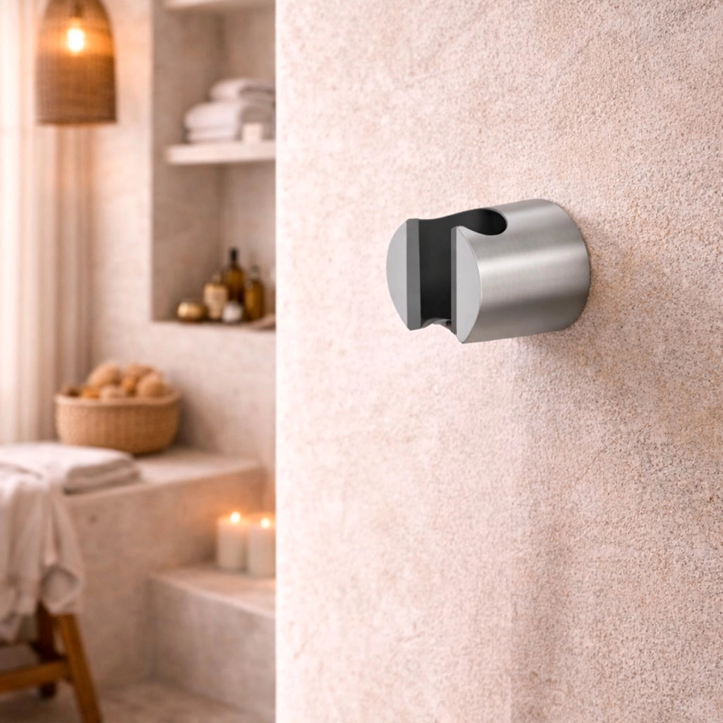 Attacco Muro Doccia Levante Acciaio Inox 316L Satinato Resistente Corrosione Marino Fissaggio Doccino Esterno Outdoor ATTACCO-MURO-DOCCINO-LEVANTE-INOX