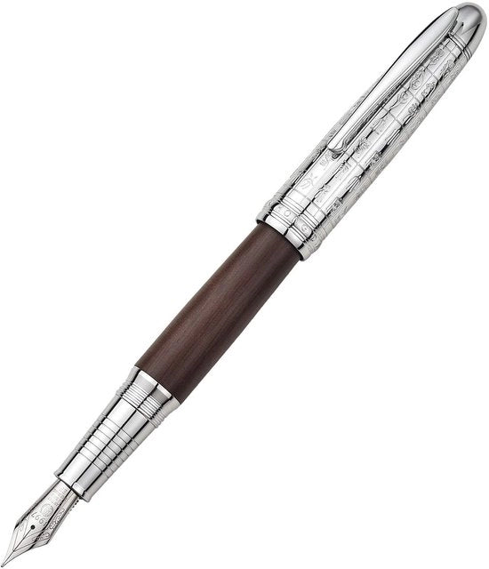 Stilografica con punta fine, legno naturale e metallo massello