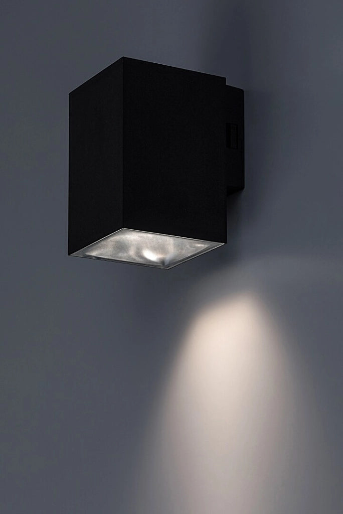 Applique esterna quadrata nera LED 9W CCT IP65 Urfa Rabalux