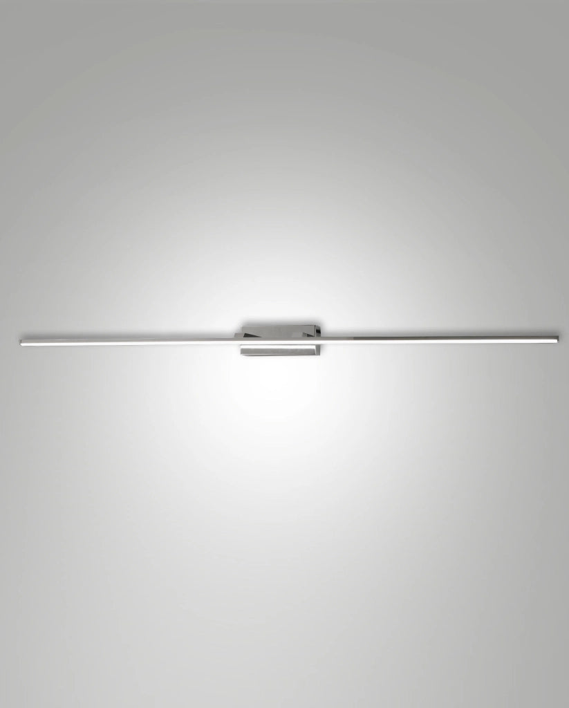 Nala Lampada da Parete LED Integrato 20W 2460lm IP44 3000K Warm White Struttura in Metallo e Metacrilato Colore Cromo Design Moderno 109.5cm